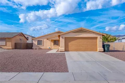 575 Holly St, Bullhead City, AZ 86442
