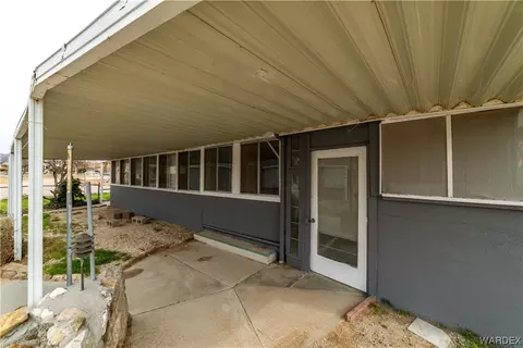 5077 E Camelback Loop, Kingman, AZ 86409 photo 2