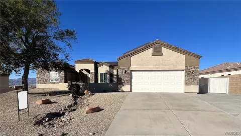 2611 Discovery Rd, Bullhead City, AZ 86442