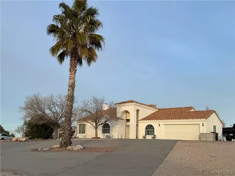 2048 Delaware Dr, Kingman, AZ 86401
