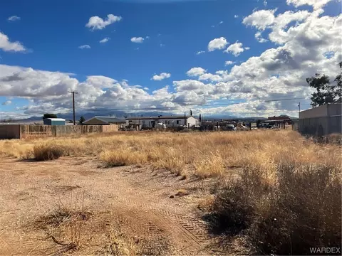 3030 E Neal Ave, Kingman, AZ 86409