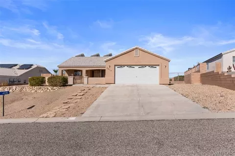 2417 E Midgo Dr, Fort Mohave, AZ 86426