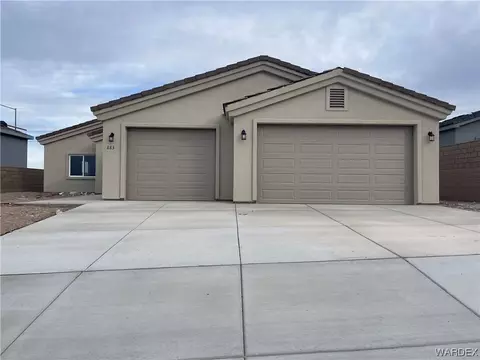 883 Florence Ave, Bullhead City, AZ 86429