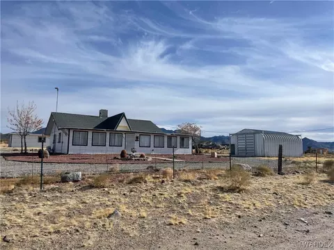 15256 N Holly Dr, Dolan Springs, AZ 86441