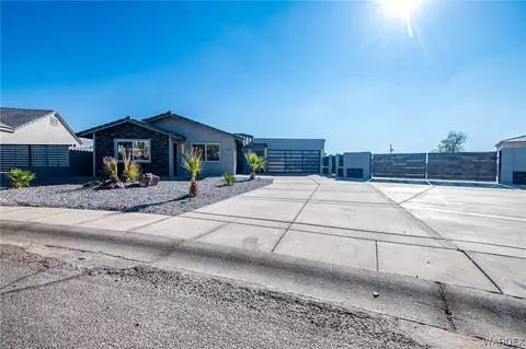 1837 E Boulder Creek Way, Fort Mohave, AZ 86426