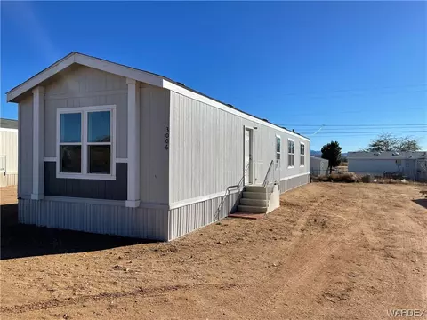 3006 E Hearne Ave, Kingman, AZ 86409 photo 2