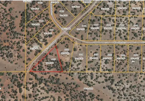 34955 W La Plancha Pkwy, Seligman, AZ 86337