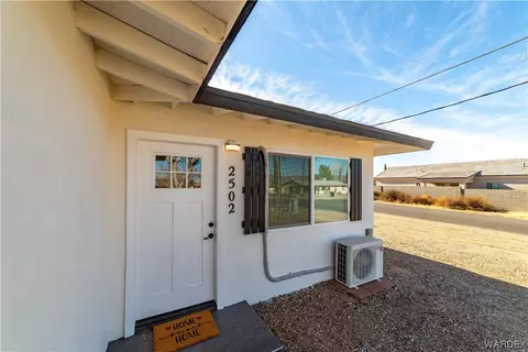 2502 Phoenix Ave, Kingman, AZ 86401