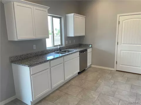 3330 E Cane Dr, Kingman, AZ 86409 photo 14