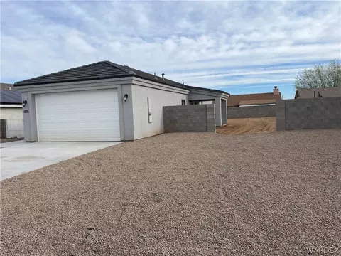 3330 E Cane Dr, Kingman, AZ 86409