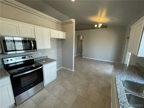 3330 E Cane Dr, Kingman, AZ 86409 photo 16