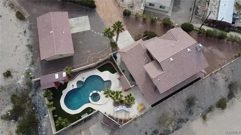 1318 Country Club Cir, Bullhead City, AZ 86442
