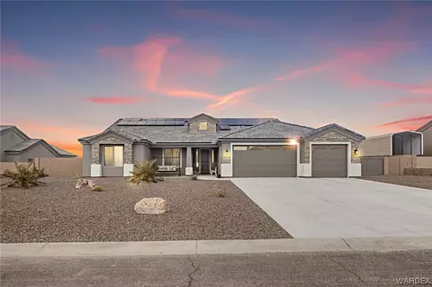 4253 Gemstone Ave, Kingman, AZ 86401