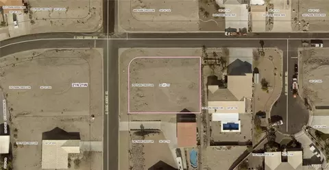 798 Park Crest Dr, Bullhead City, AZ 86429