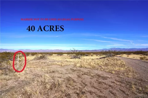 000 W Chuar Dr, Golden Valley, AZ 86413
