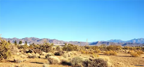 4230 N Concho Rd, Golden Valley, AZ 86413