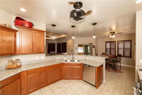 Kitchen - 3968 E Ames Ave, Kingman, AZ 86409 photo 3 of 5