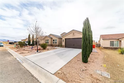 Exterior - 3968 E Ames Ave, Kingman, AZ 86409 photo 20 of 29