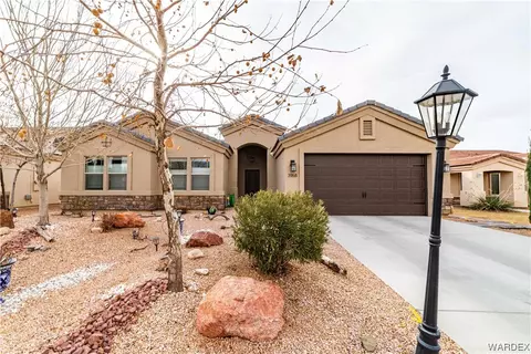 Exterior - 3968 E Ames Ave, Kingman, AZ 86409 photo 2 of 29