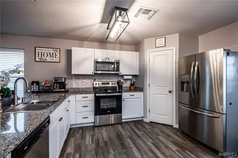 3713 E Koval Dr, Kingman, AZ 86409 photo 10