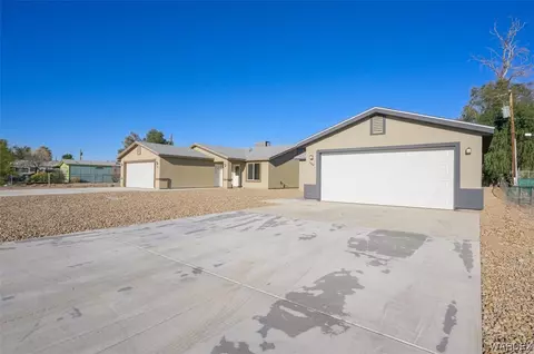 1944 W River Bend Cir, Bullhead City, AZ 86442