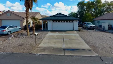 3740 Normando Dr, Bullhead City, AZ 86442