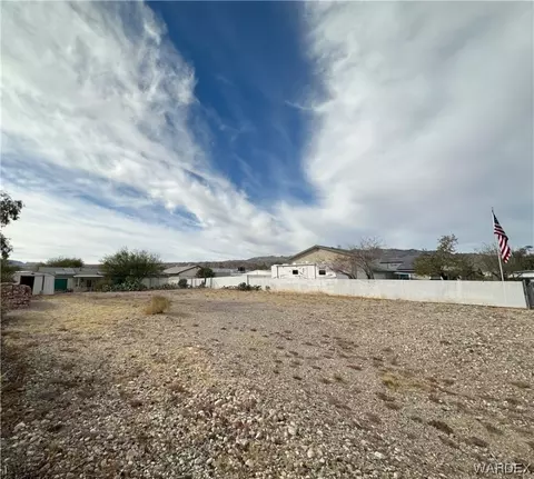 1597 Lynn Dr, Bullhead City, AZ 86442