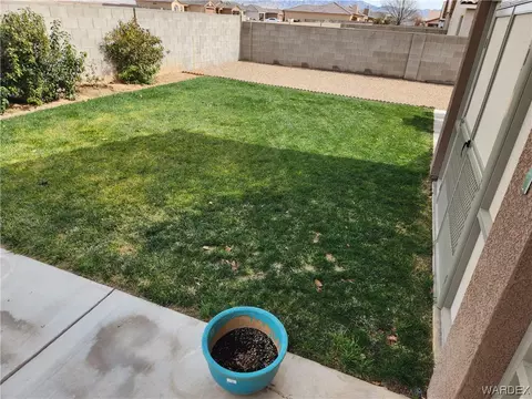 Exterior - 3821 E Suffock Ave, Kingman, AZ 86409 photo 18 of 24