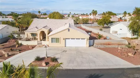 2335 E Parkside Dr, Mohave Valley, AZ 86440