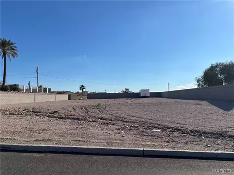 4206 Mercer Rd, Bullhead City, AZ 86429