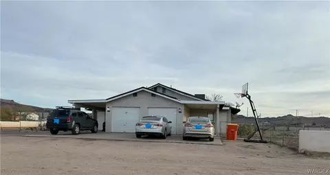 3188 S Kevin Dr, Golden Valley, AZ 86413