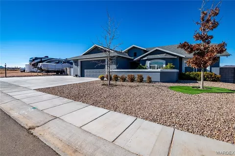 3871 Easy St, Kingman, AZ 86409 photo 4