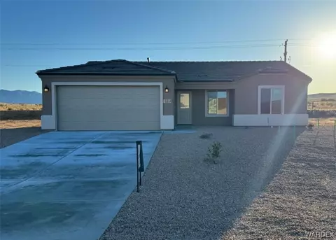 10384 N Mano Dr, Kingman, AZ 86409