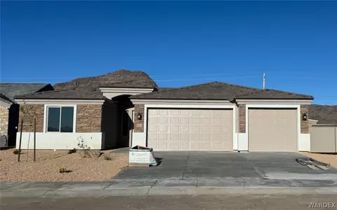 5451 Rattlesnake Rd, Kingman, AZ 86401