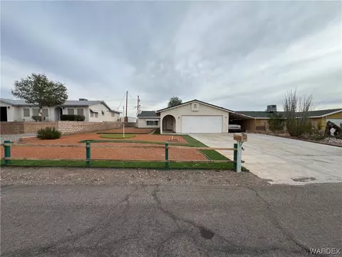 1268 Country Club Cir, Bullhead City, AZ 86442