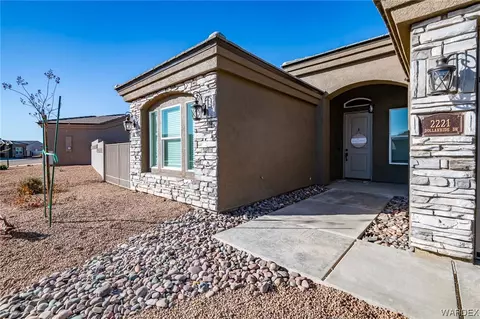 2221 Dollarhide Dr, Kingman, AZ 86409 photo 2