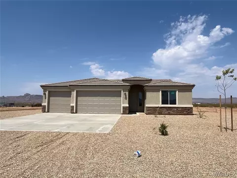 901 S Teddy Roosevelt Rd, Golden Valley, AZ 86413