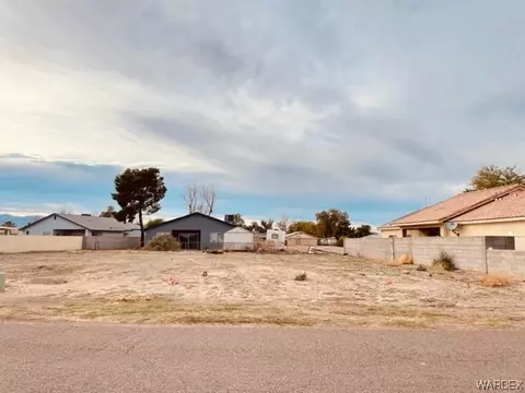 9957 S Kingman Dr, Mohave Valley, AZ 86440
