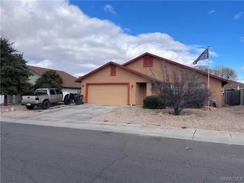 3412 Cypress St, Kingman, AZ 86401