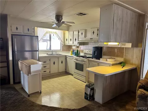 27 W Sherman Ln, Earp, CA 92242 photo 6