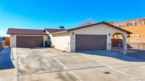 848 Riverfront Dr, Bullhead City, AZ 86442