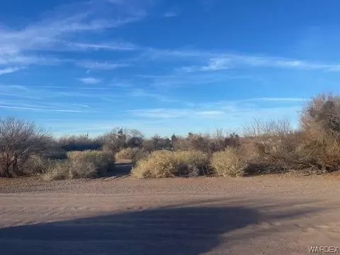 3099 E Old West Dr, Mohave Valley, AZ 86440