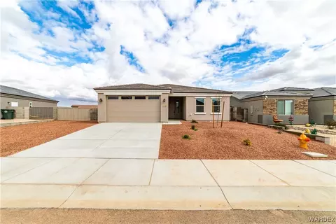 5322 White Tail Cir, Kingman, AZ 86409