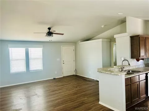 4650 E Park Dr, Topock, AZ 86436 photo 3