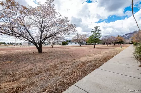 1240 E Birch Dr, Kingman, AZ 86409 photo 28