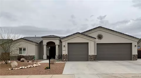 5267 N Thistle Ln, Kingman, AZ 86409