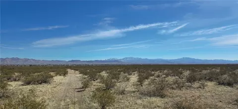 655 S Concho Rd, Golden Valley, AZ 86413