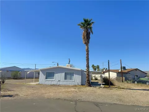 930 La Jolla Dr, Bullhead City, AZ 86442