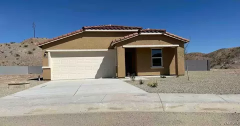 2416 Tapatio Dr, Bullhead City, AZ 86442