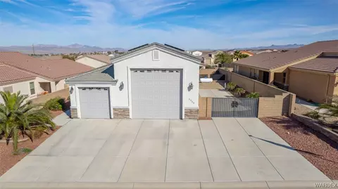 2555 E Mayra St, Fort Mohave, AZ 86426